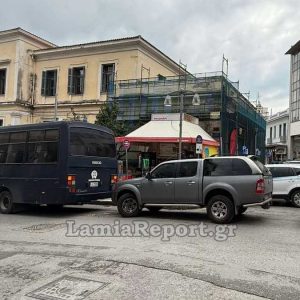 Λαμία: Στο Αυτόφωρο οι 34 συλληφθέντες οπαδοί του ΠΑΟΚ (ΒΙΝΤΕΟ)