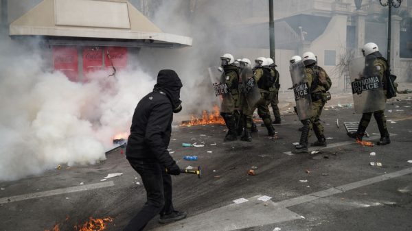 Για κακουργήματα οι συλληφθέντες για τα επεισόδια στο Σύνταγμα