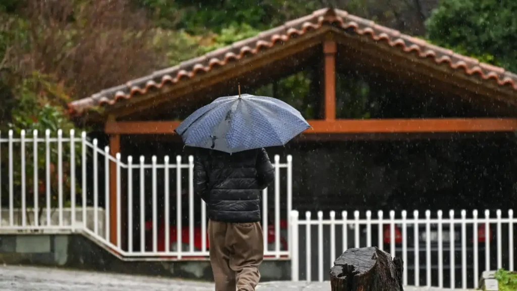 Σε «θερμικό σοκ» η χώρα - Πτώση της θερμοκρασία έως 25 βαθμούς από την Τρίτη μέχρι την Πέμπτη