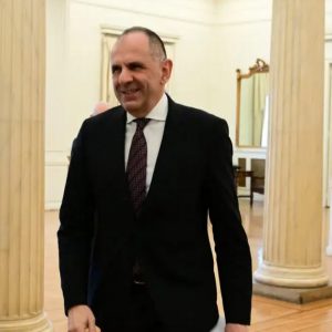 Γεραπετρίτης για τη Συρία: Να διασφαλισθεί ο σεβασμός του διεθνούς δικαίου