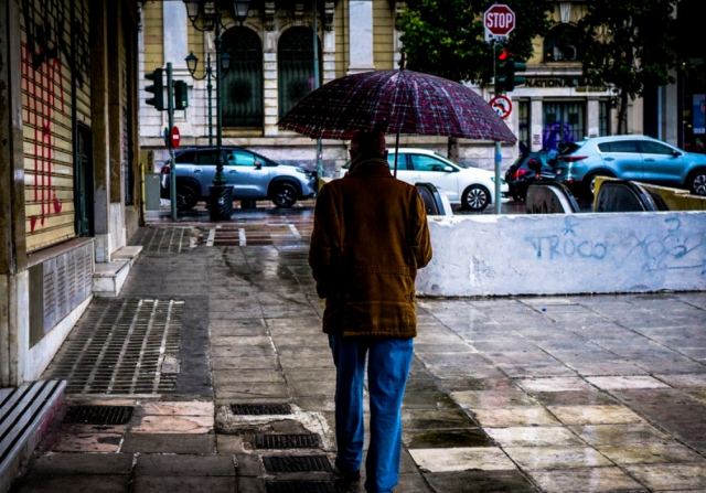 Σαββατοκύριακο με τοπικές βροχές και καταιγίδες - Μέχρι αύριο βράδυ η κακοκαιρία