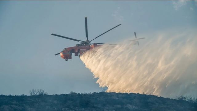 Φωτιά στο Δίστομο Βοιωτίας - Επιχειρούν επίγειες και εναέριες δυνάμεις