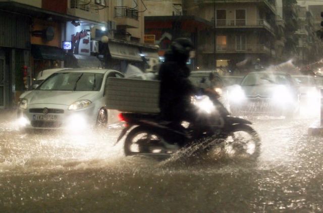 Προειδοποιητικό μήνυμα του 112 και σε Αττική για επικίνδυνα καιρικά φαινόμενα