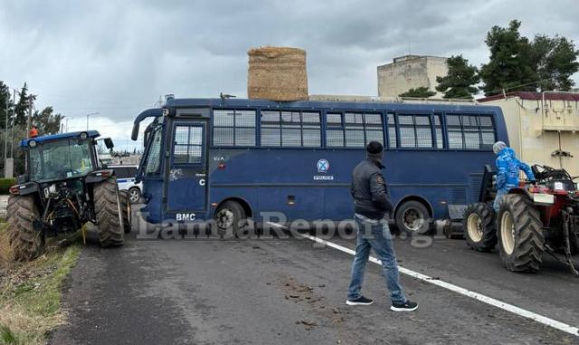 Σε θέσεις «μάχης» τα τρακτέρ: Απειλούν να «κόψουν» τη χώρα στα δυο οι κιντητοποιήσεις