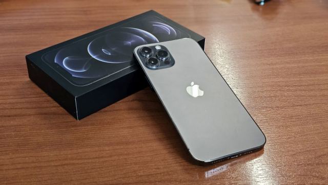 Λαμία: Πωλείται iPhone 12 Pro Max 128gb