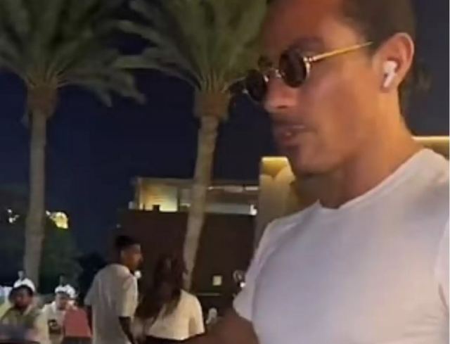 Salt Bae: Απίστευτο κράξιμο από πελάτη του στη Ντόχα – «Ήταν ασέβεια»