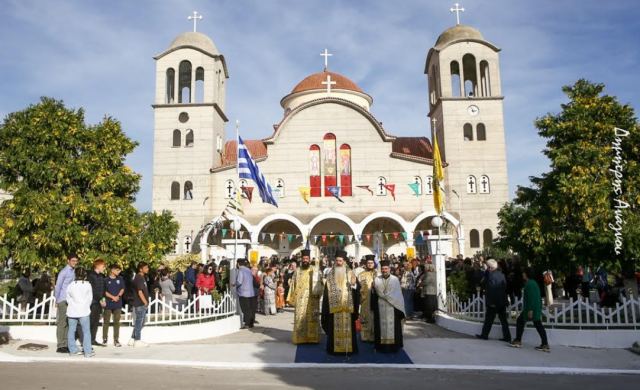 Θυρανοίξια του νέου Ιερού Ναού Αγίων Κωνσταντίνου και Ελένης στη Νέα Μαγνησία