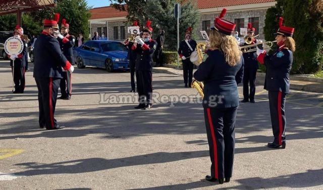 Λαμία: Ασθενής άκουσε τα κάλαντα και έβαλε τα κλάματα - Δείτε συγκινητικό ΒΙΝΤΕΟ