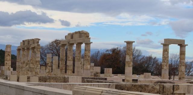 Εγκαινιάζεται αύριο το αναστηλωμένο μνημειώδες ανάκτορο του Φιλίππου, όπου στέφθηκε βασιλιάς ο Μ. Αλέξανδρος