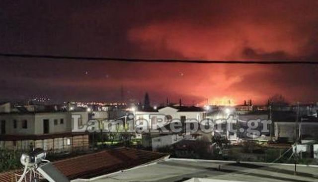 Υπό έλεγχο οι πυρκαγιές στο Ρεγγίνι και στη Μαυρομαντήλα