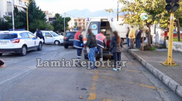 Λαμία: Παραβίασε το STOP έστειλε δύο άτομα στο νοσοκομείο - ΦΩΤΟ