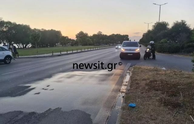 Δύο μηχανές χτύπησαν την άτυχη γυναίκα στη Βούλα