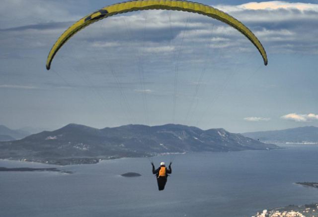 Καμένα Βούρλα: Συνάντηση αεραθλητών στη μνήμη του Βασίλη Ραχούτη