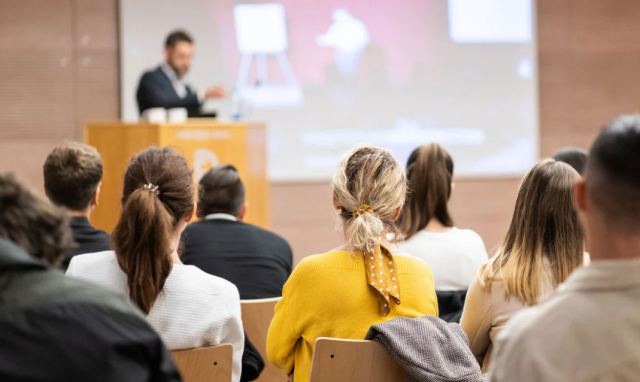 Πώς θα λειτουργήσουν τα μη κρατικά πανεπιστήμια στην Ελλάδα - Το Yale θα μπορεί να κάνει μεταπτυχιακό μέσα στο ΕΚΠΑ