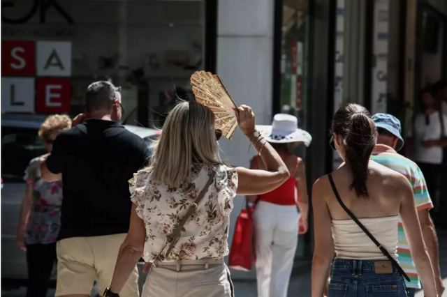 Ο ΠΟΥ προειδοποιεί: Ο παρατεταμένος καύσωνας προκαλεί αυξημένη θνησιμότητα – Οδηγίες στους πολίτες