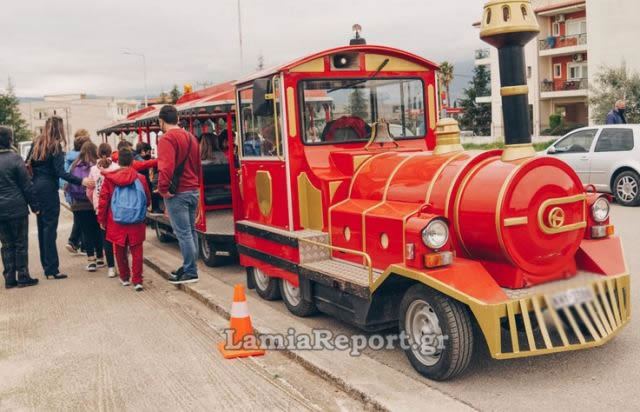 Βόλτα με το τρενάκι και συναυλία για τη Γιορτή της Μητέρας!