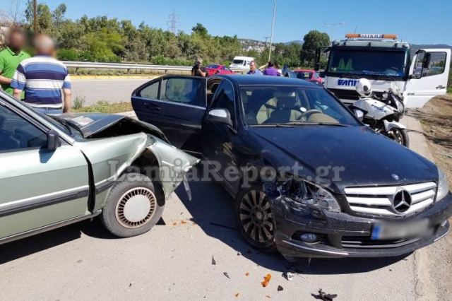 Λαμία: Ο παππούς νόμιζε ότι ήταν μονόδρομος κι έγινε χαμός - ΦΩΤΟ