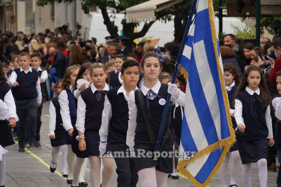 Φωτορεπορτάζ από τη μαθητική και στρατιωτική παρέλαση στη Λαμία (Μέρος 2ο)