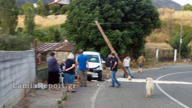 Φθιώτιδα: Τροχαίο ατύχημα με… «θύμα» κολόνα του ΟΤΕ