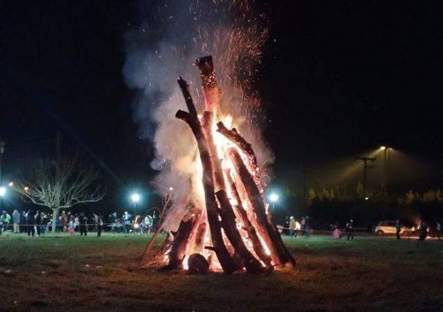 Η μεγαλύτερη φωτιά άναψε στη Νέα Άγναντη (ΒΙΝΤΕΟ-ΦΩΤΟ)