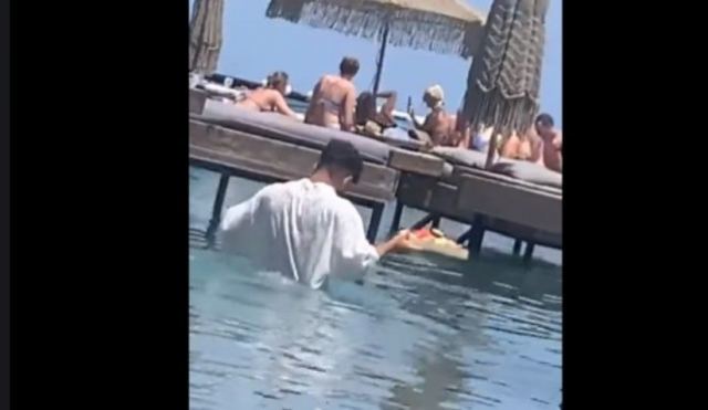 Ρόδος: Η ανακοίνωση των εργαζομένων του beach bar μετά τις εικόνες με τον 