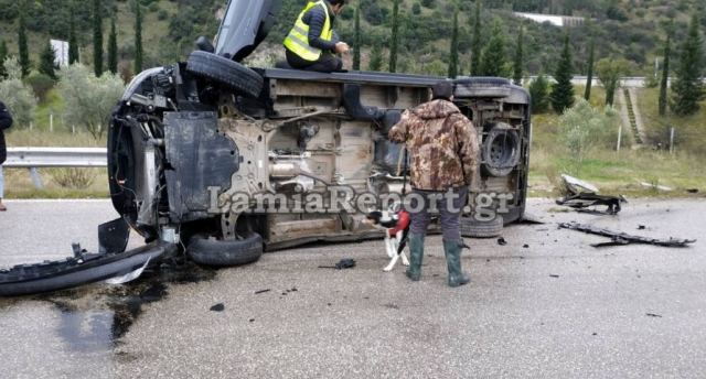 Τροχαίο στον παράδρομο έξω από τη Λαμία - Δείτε εικόνες