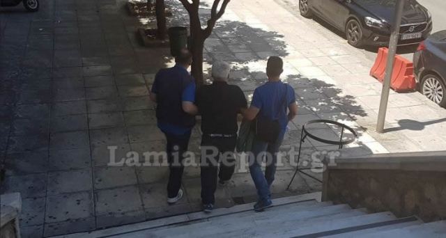 Λαμία: Ζήτησε συγγνώμη ο 43χρονος που μαχαίρωσε την γειτόνισσα - ΒΙΝΤΕΟ