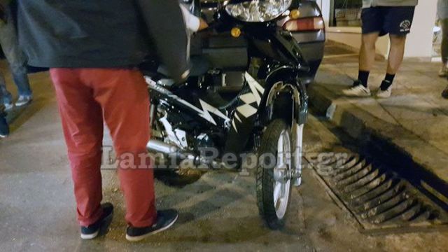 Λαμία: Τροχαίο με μηχανάκι delivery σε διασταύρωση