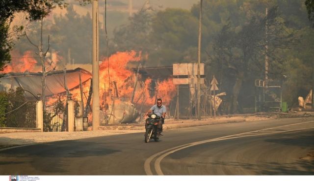 Αττική: Βαρύ το πλήγμα - Κάηκαν τουλάχιστον 100.000 στρέμματα, δεκάδες σπίτια και επιχειρήσεις