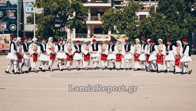 Με χορό και μουσική από την έναρξη του 7ου Μαθητικού Φεστιβάλ Χορού πλημμύρισε το 16ο Πειραματικό Δ.Σ. Λαμίας (ΦΩΤΟ)