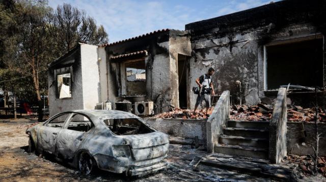 Αυτά είναι τα 13 μέτρα στήριξης της κυβέρνησης για τους πυρόπληκτους