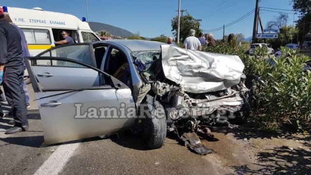 Καραβόμυλος: Ξεκληρίστηκε οικογένεια - Τρεις οι νεκροί από το φοβερό τροχαίο - Εικόνες και ΒΙΝΤΕΟ