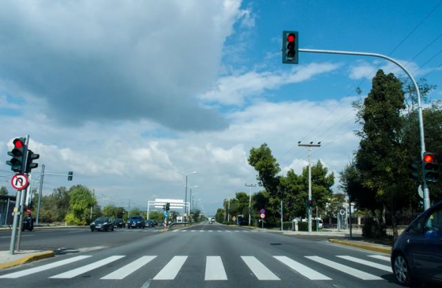 Ηράκλειο: Οδηγός ξυλοκόπησε μαθητή - Του έκανε παρατήρηση γιατί δε σταμάτησε σε διάβαση