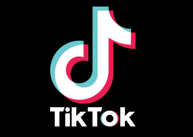 TikTok: Πώς έφτασαν οι ΗΠΑ στο νομοσχέδιο για την απαγόρευσή του - Το παρασκήνιο του «Ψυχρού Πολέμου» με την Κίνα