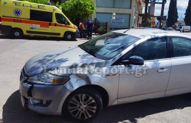 Λαμία: Τροχαίο με μηχανάκι λίγο πριν τα φανάρια της Νέας Μαγνησίας