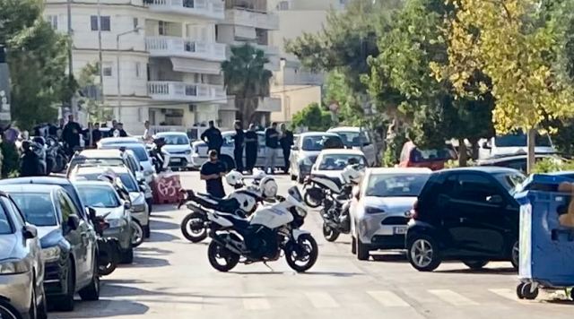 Στο νοσοκομείο Γεννηματάς ο τραυματίας μετά τους πυροβολισμούς έξω από το γήπεδο στη Νέα Σμύρνη