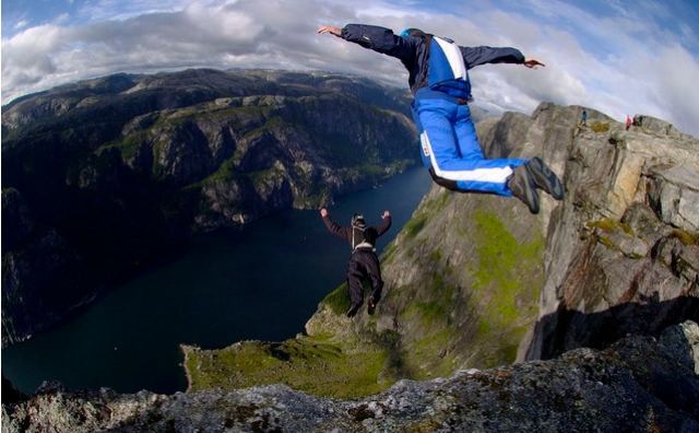 Ακραίο extreme sport με βουτιά στο κενό έκανε ο άνδρας που σκοτώθηκε σε χαράδρα (ΒΙΝΤΕΟ)