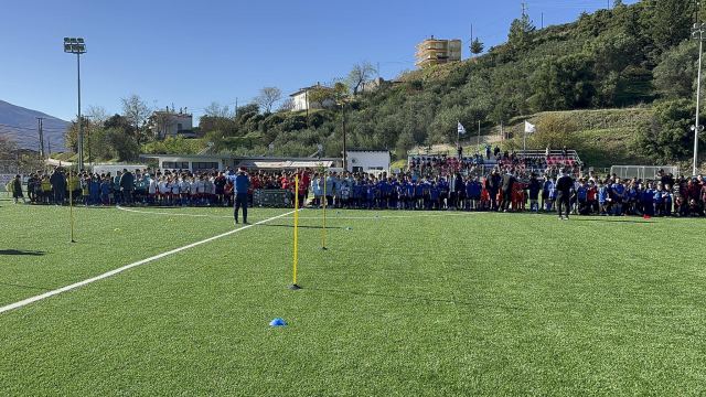 Μακρακώμη: Πλημμύρισε από παιδικά χαμόγελα και ταλέντο το «Λεωνίδας Γιαννέλος»