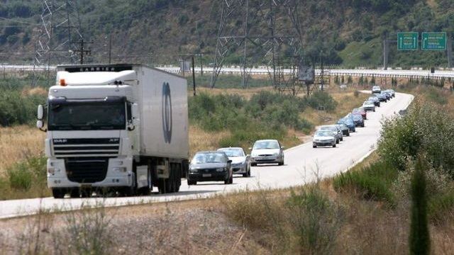 Έργα πάνω από 63 εκατ. ευρώ για έργα στο παράπλευρο οδικό δίκτυο υπογράφει ο Σταϊκούρας