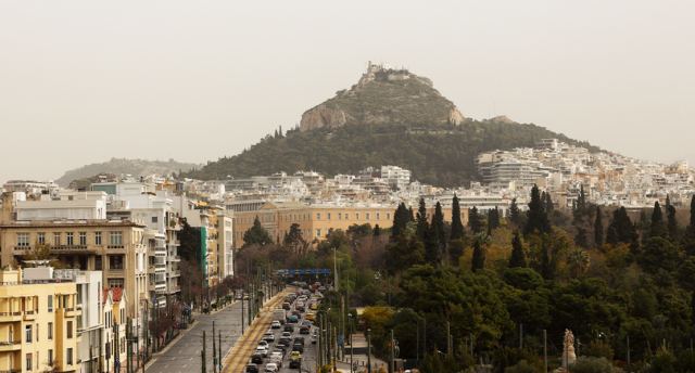 Καιρός: Με θερμικές εξάρσεις και αφρικανική σκόνη μπαίνει ο Απρίλιος - Πού θα χτυπήσουν 31άρια