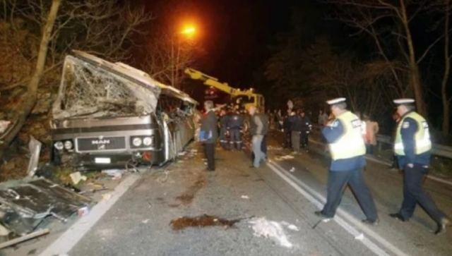 Σαν σήμερα, πριν από 20 χρόνια η τραγωδία στα Τέμπη με τους 21 νεκρούς μαθητές