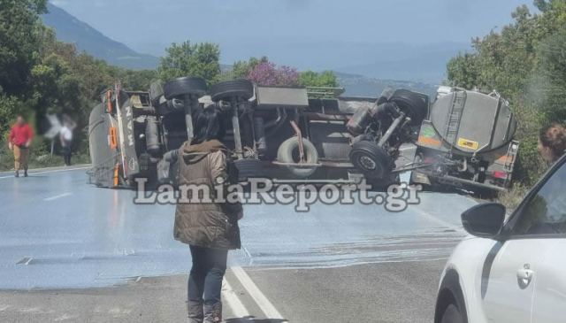 Κλειστός ο δρόμος από Λαμία προς Άμφισσα από εκτροπή νταλίκας