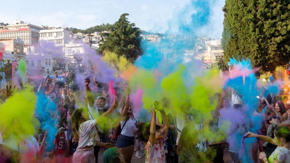 Σήμερα η Λαμία θα γεμίσει με χρώμα!