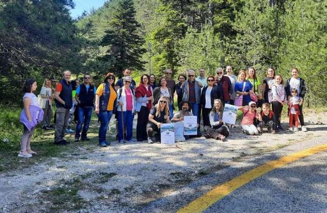 Ενημερωτική  πεζοπορία στο μονοπάτι του Αη Γιάννη Παρνασσού