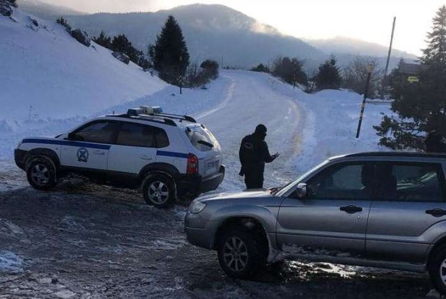 Αλυσίδες και για το Χιονοδρομικό Κέντρο Παρνασσού