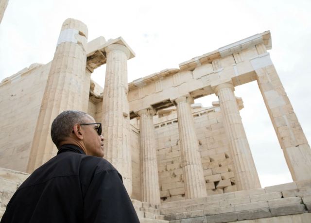 Ο Μπάρακ Ομπάμα στο Μουσείο Ακρόπολης: «Γιατί δεν ζητάτε και την έκτη Καρυάτιδα;»