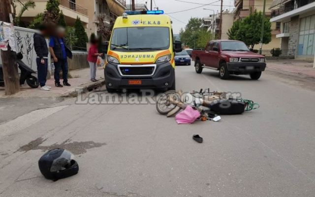 Λαμία: Μηχανάκι παρέσυρε ηλικιωμένη - ΦΩΤΟ