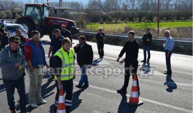 Παμφθιωτικό Μέτωπο στα μπλόκα (ΒΙΝΤΕΟ-ΦΩΤΟ)