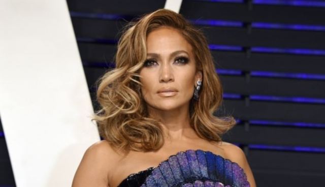 Jennifer Lopez: Έπεσε 