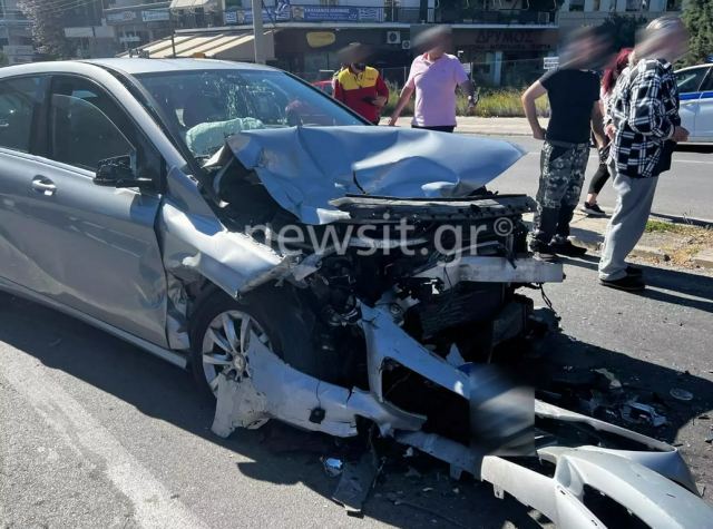 Καραμπόλα με 9 οχήματα στην Αργυρούπολη